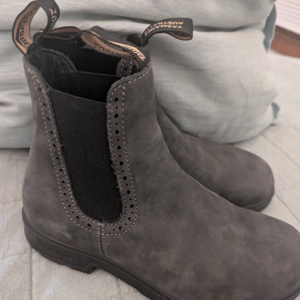 Blundstone High Top Chelsea Boots